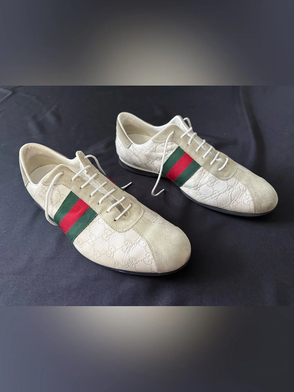 Gucci Men’s Off-White Leather Sneakers with Green and Red Web Stripe